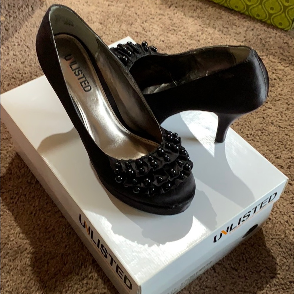 Unlisted Black Platform Pumps